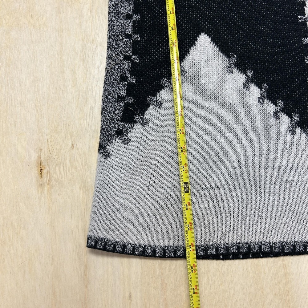 Willow Ridge Sweater Womens Medium Gray Black Geometric Crew Knit Pullover - Picture 5 of 8